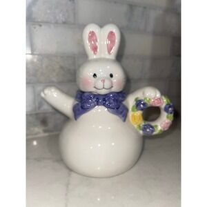 HALLMARK Bunny Teapot Ceramic‎ Hand Painted
